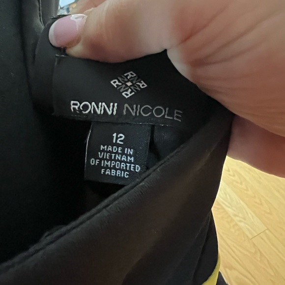 Adorable mini dress, colorful and light - Picture 3 of 6